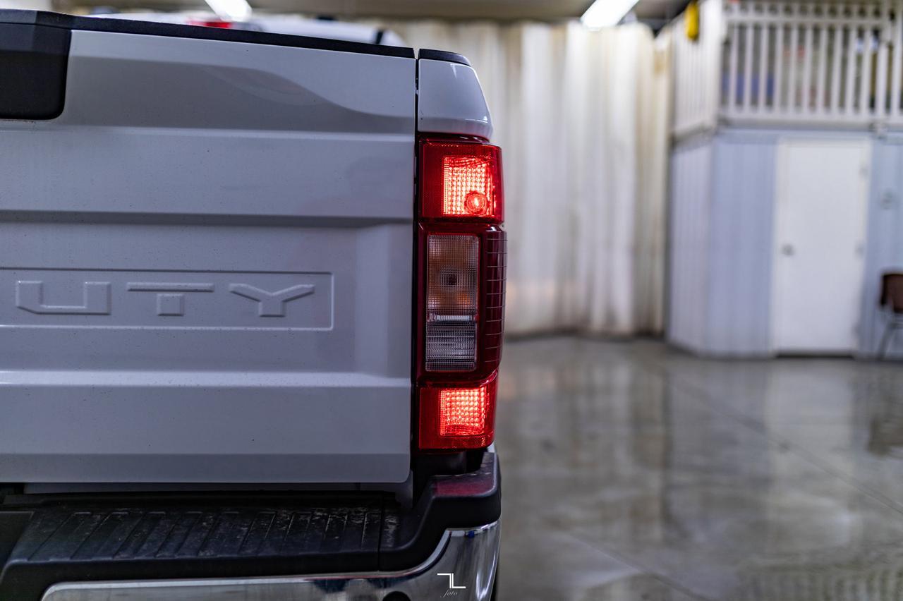 2020 Ford F-350 4x4 Crew Cab XLT FX4 BCam Red Deer AB