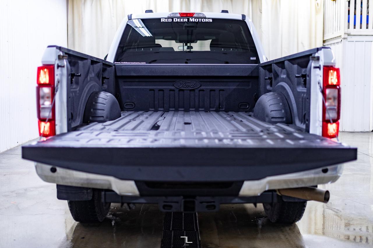 2020 Ford F-350 4x4 Crew Cab XLT FX4 BCam Red Deer AB