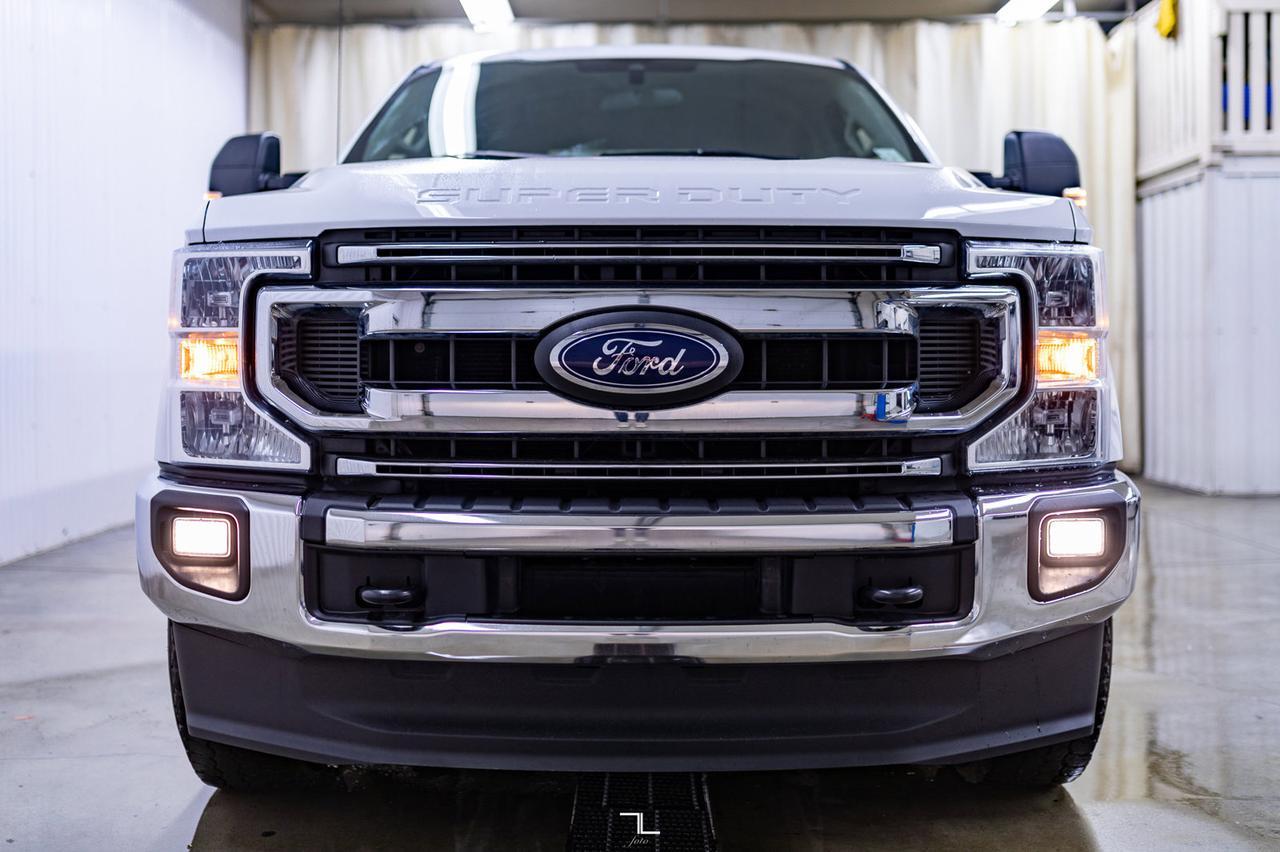 2020 Ford F-350 4x4 Crew Cab XLT FX4 BCam Red Deer AB