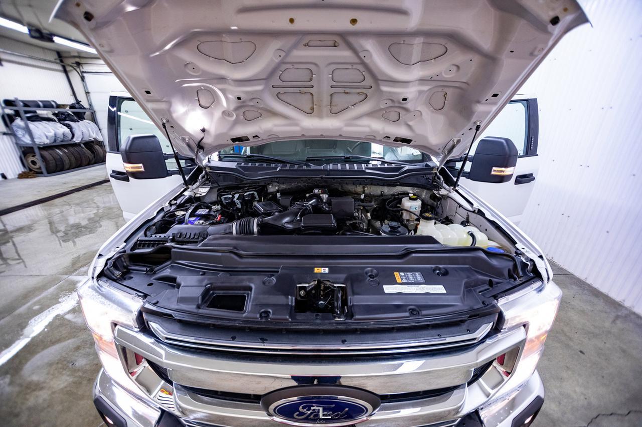 2020 Ford F-350 4x4 Crew Cab XLT FX4 BCam Red Deer AB