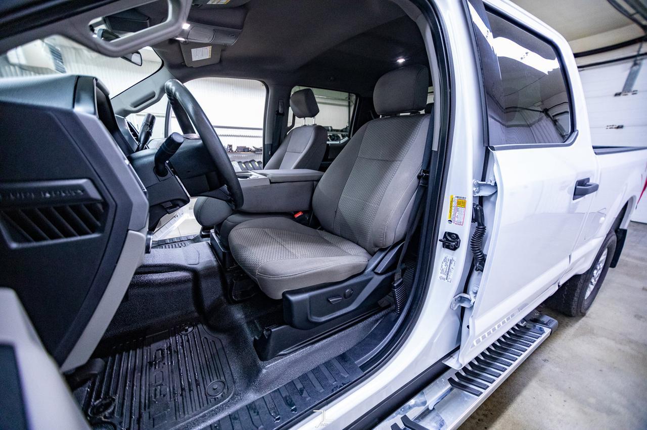 2020 Ford F-350 4x4 Crew Cab XLT FX4 BCam Red Deer AB