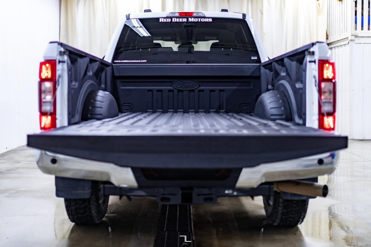 2020 Ford F-350 4x4 Crew Cab XLT FX4 BCam Red Deer AB