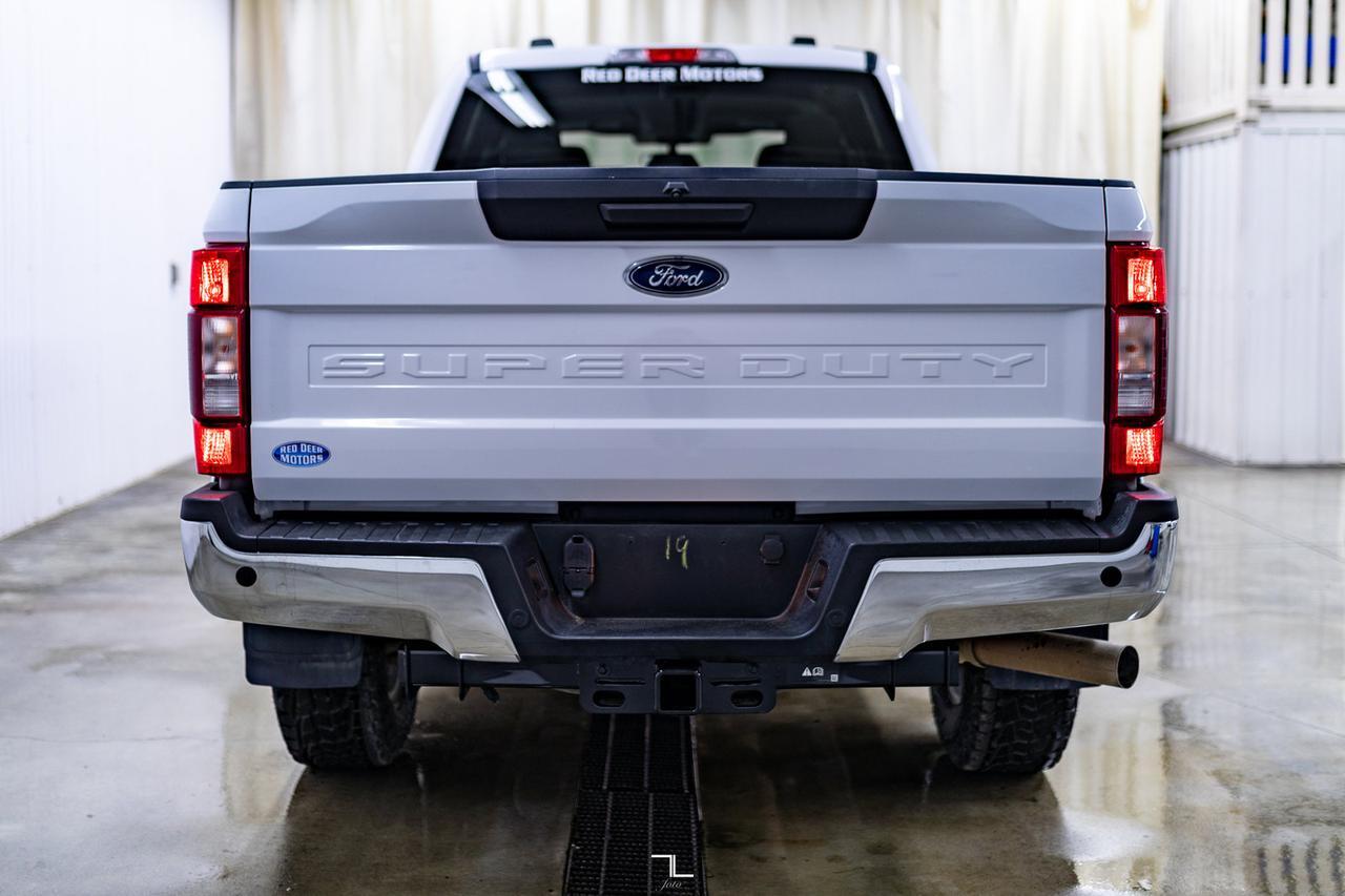 2020 Ford F-350 4x4 Crew Cab XLT FX4 BCam Red Deer AB