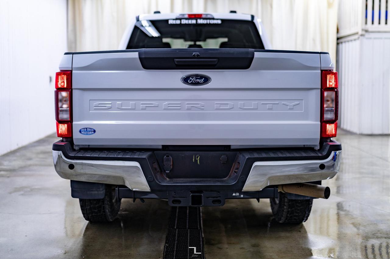 2020 Ford F-350 4x4 Crew Cab XLT FX4 BCam Red Deer AB