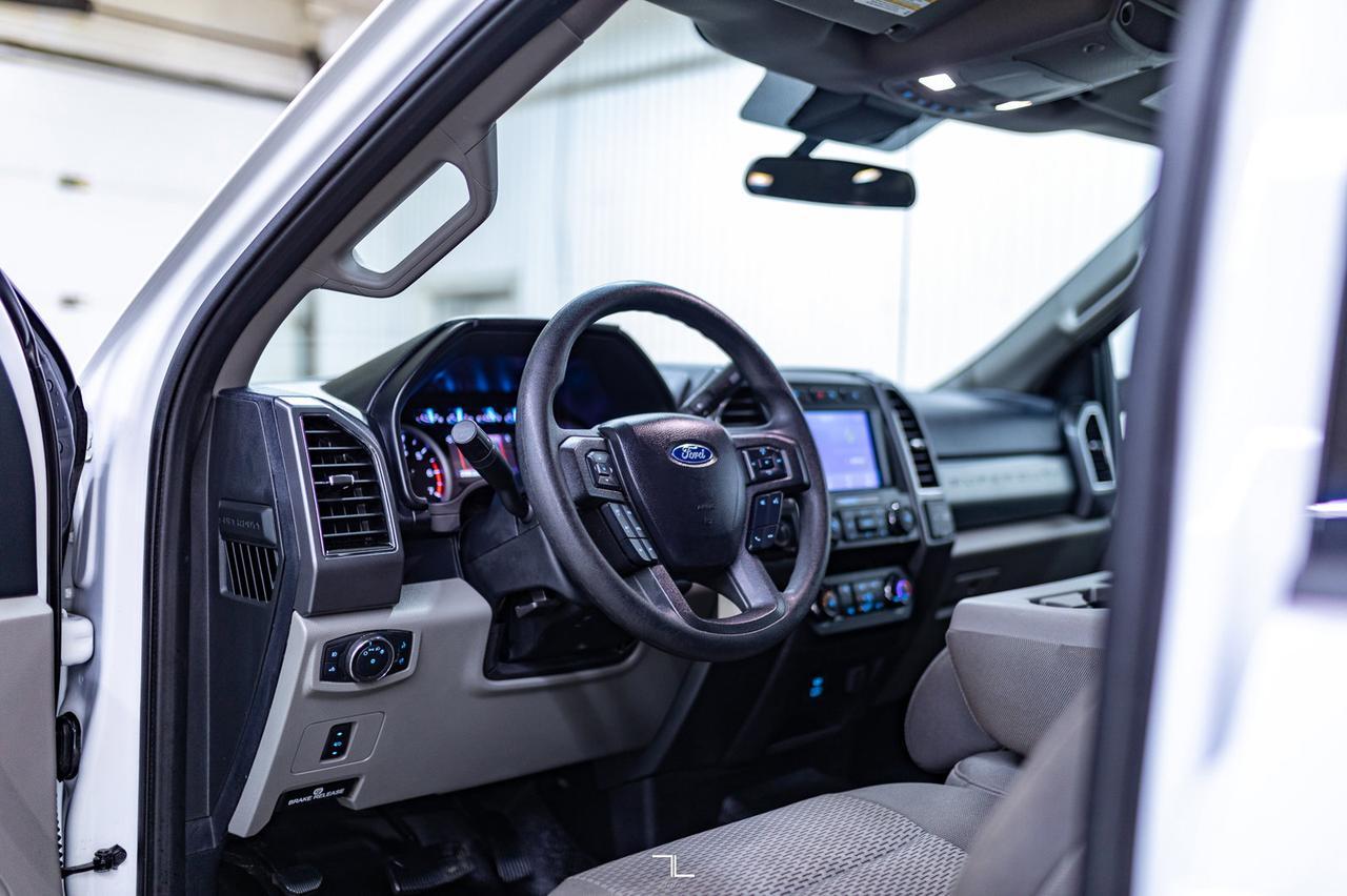 2020 Ford F-350 4x4 Crew Cab XLT FX4 BCam Red Deer AB