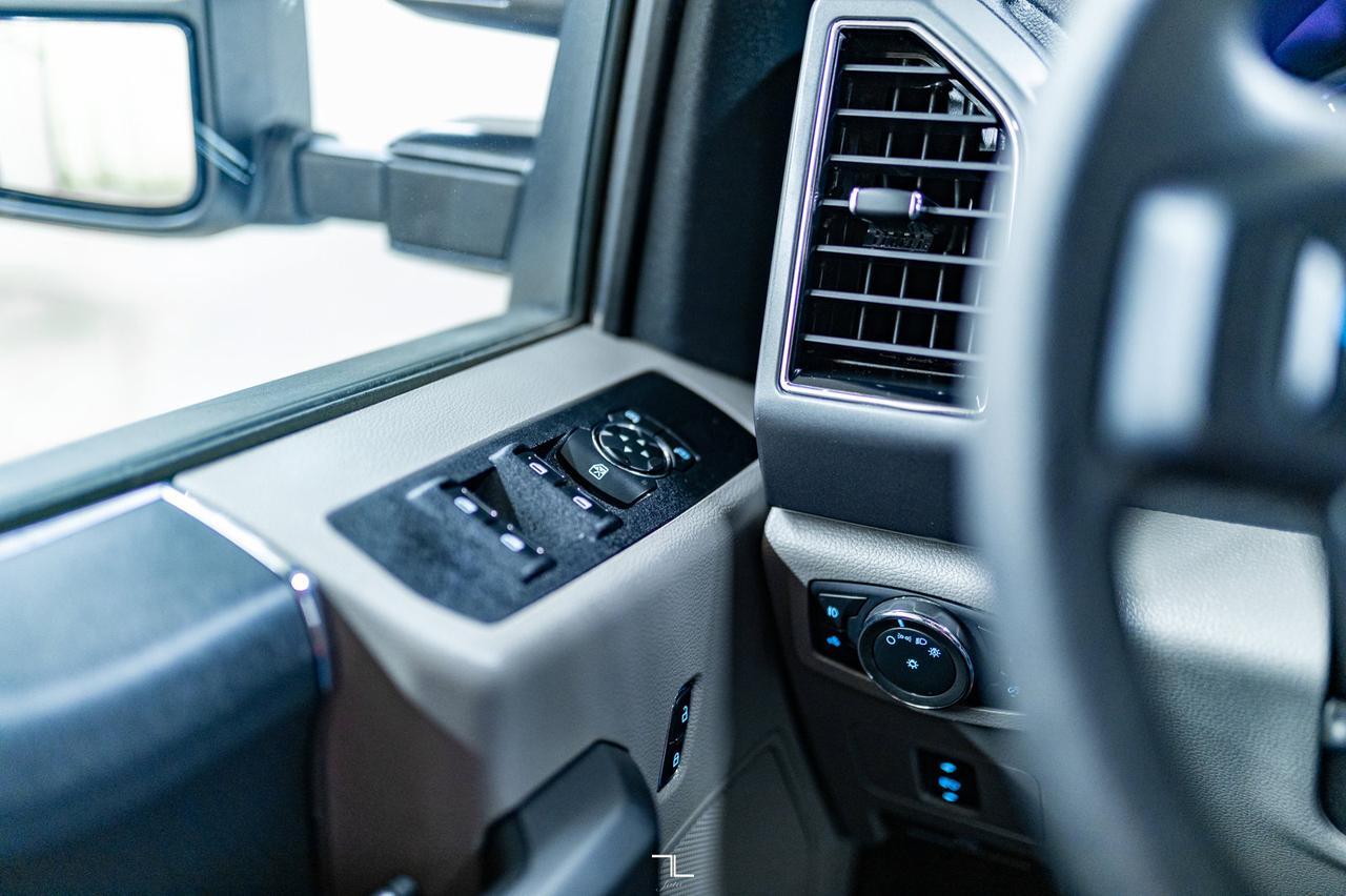 2020 Ford F-350 4x4 Crew Cab XLT FX4 BCam Red Deer AB