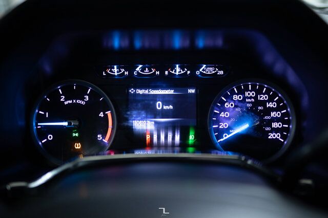 2020 Ford F-350 4x4 Crew Cab XLT FX4 Dually Diesel Leather 6&quot; Lift Red Deer AB