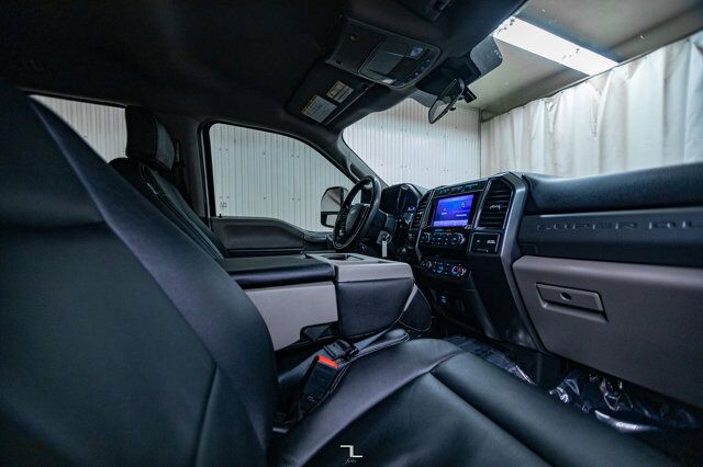 2020 Ford F-350 4x4 Crew Cab XLT FX4 Dually Diesel Leather 6&quot; Lift Red Deer AB