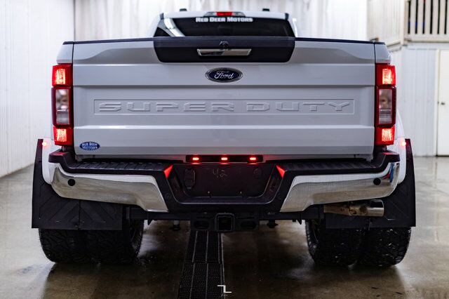 2020 Ford F-350 4x4 Crew Cab XLT FX4 Dually Diesel Leather 6&quot; Lift Red Deer AB