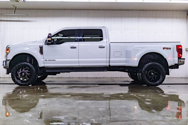 2020 Ford F-350 4x4 Crew Cab XLT FX4 Dually Diesel Leather 6&quot; Lift Red Deer AB