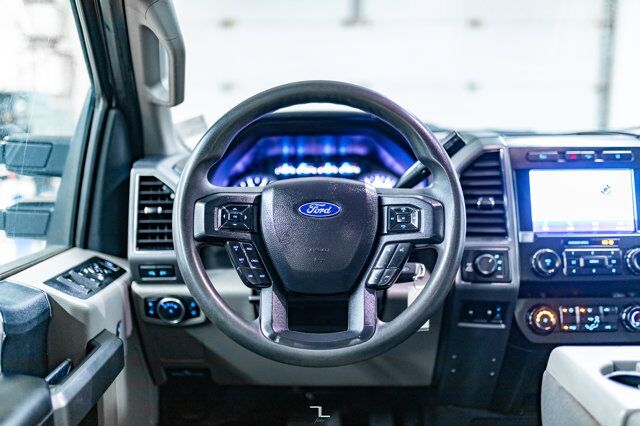 2020 Ford F-350 4x4 Crew Cab XLT FX4 Longbox BCam Red Deer AB