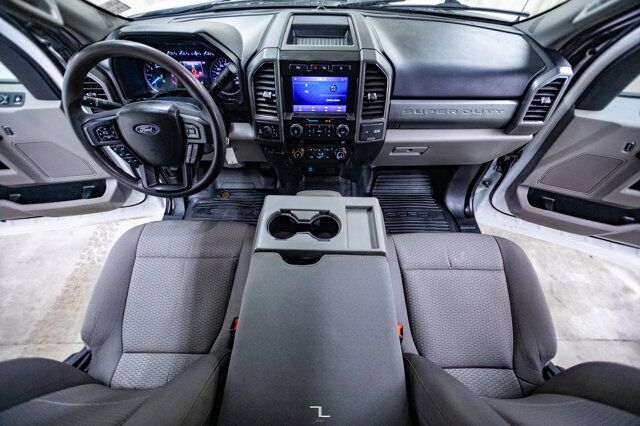 2020 Ford F-350 4x4 Crew Cab XLT FX4 Longbox BCam Red Deer AB