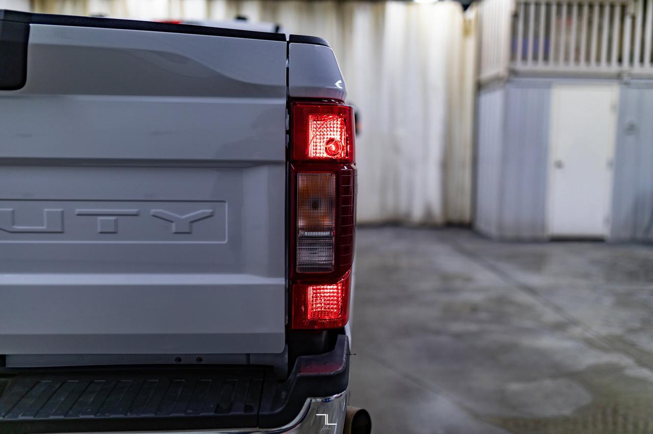 2020 Ford F-350 4x4 Crew Cab XLT FX4 Longbox BCam Red Deer AB