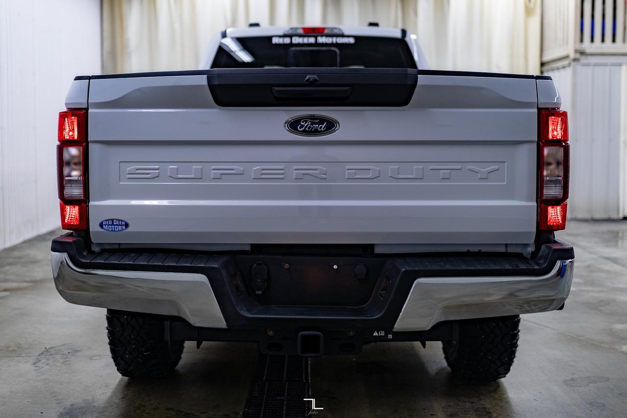 2020 Ford F-350 4x4 Crew Cab XLT FX4 Longbox BCam Red Deer AB