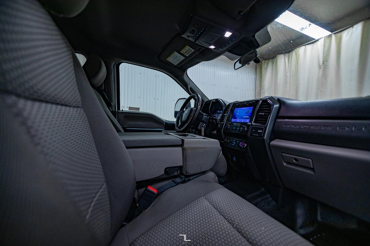 2020 Ford F-350 4x4 Crew Cab XLT FX4 Longbox BCam Red Deer AB