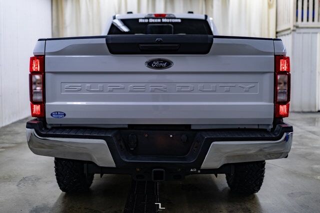 2020 Ford F-350 4x4 Crew Cab XLT FX4 Longbox BCam Red Deer AB