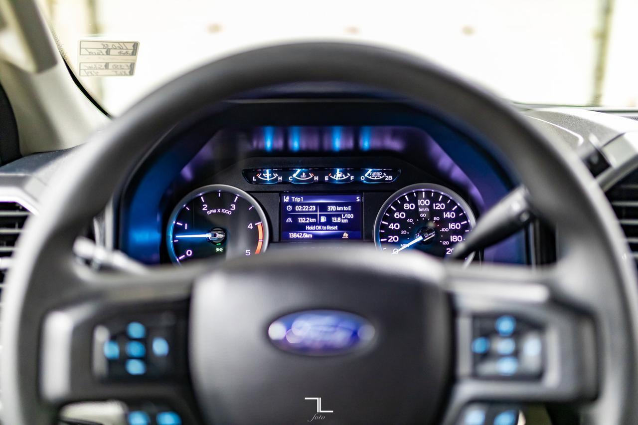 2020 Ford F-350 4x4 Super Cab XLT Longbox Diesel Bcam Red Deer AB