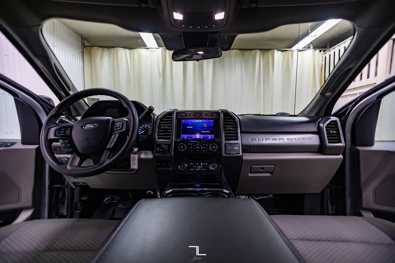 2020 Ford F-350 4x4 Super Cab XLT Longbox Diesel Bcam Red Deer AB