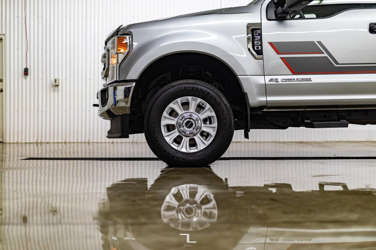 2020 Ford F-350 4x4 Super Cab XLT Longbox Diesel Bcam Red Deer AB