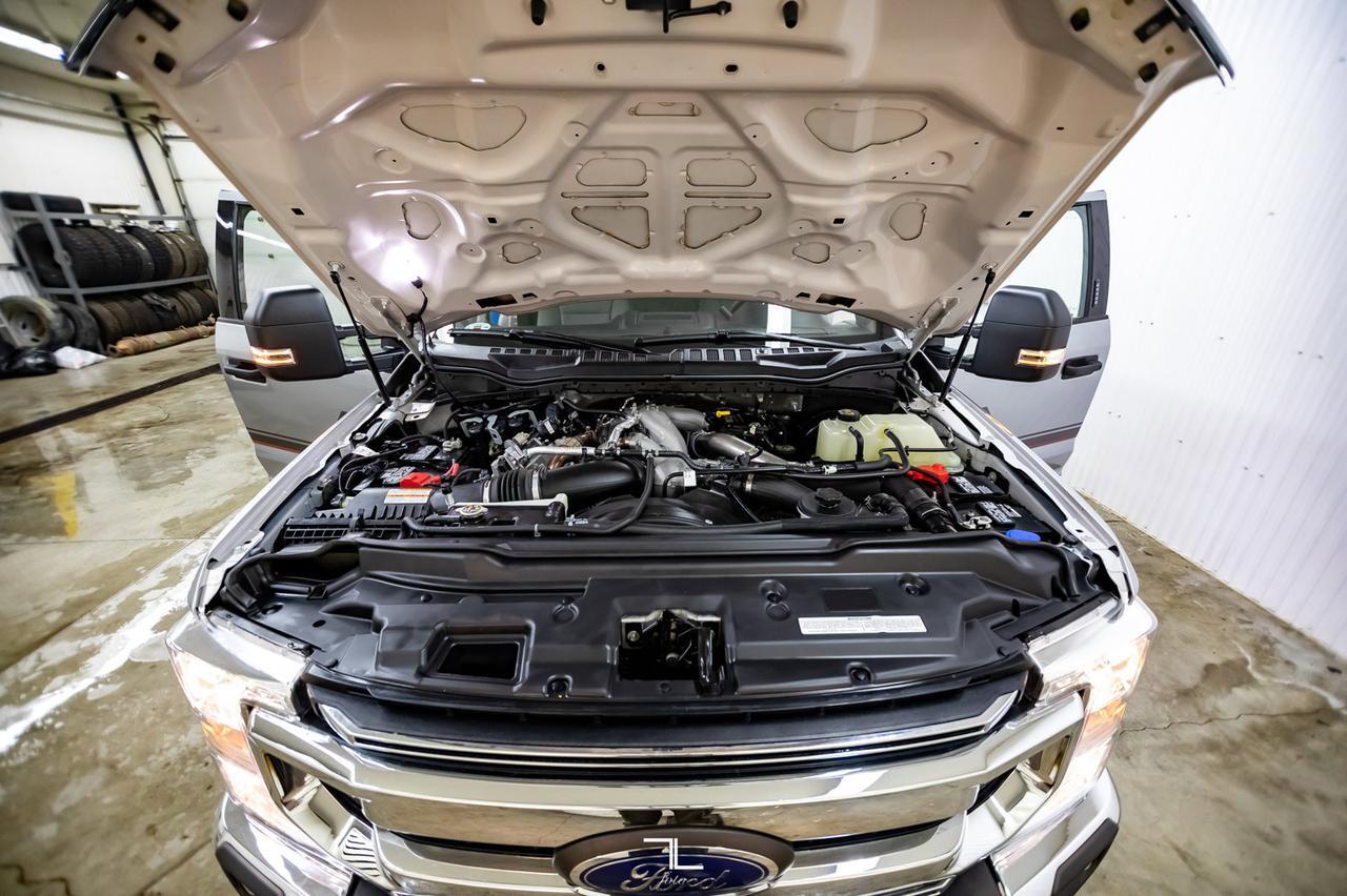 2020 Ford F-350 4x4 Super Cab XLT Longbox Diesel Bcam Red Deer AB