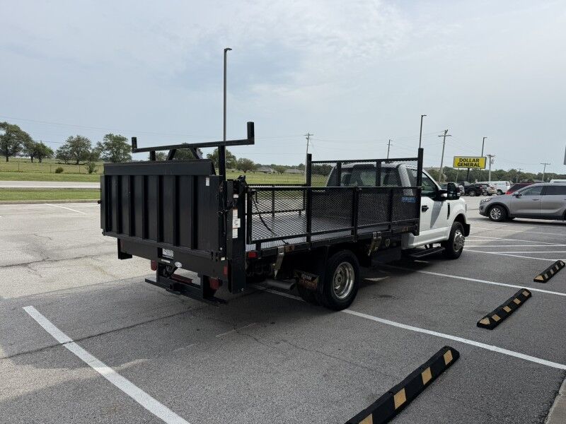 2020 Ford F-350 DRW 13' Stake Flatbed w/ Lift XL Collinsville OK