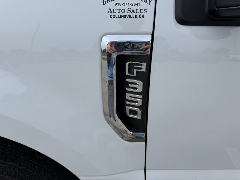 2020 Ford F-350 DRW 13' Stake Flatbed w/ Lift XL Collinsville OK