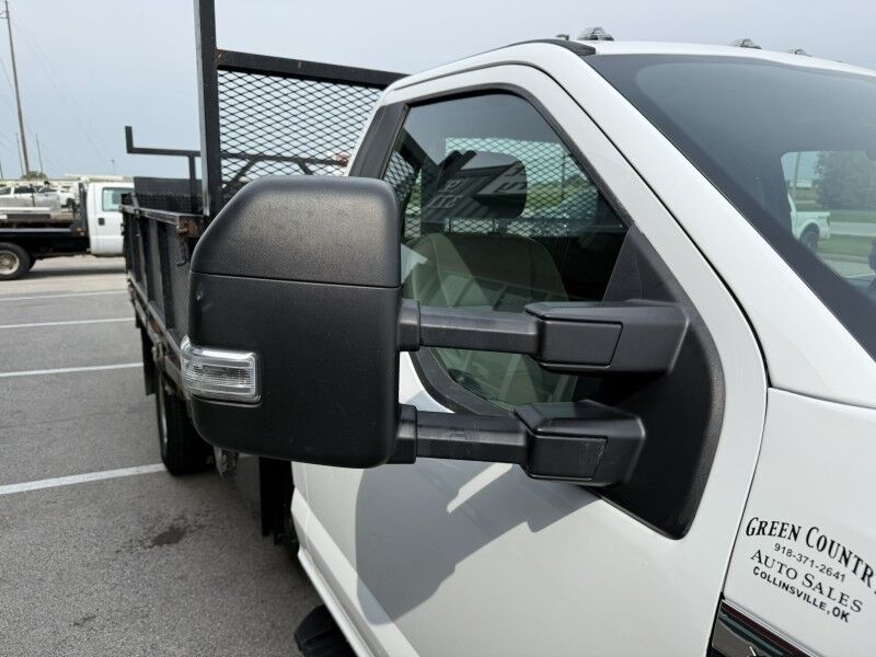 2020 Ford F-350 DRW 13' Stake Flatbed w/ Lift XL Collinsville OK