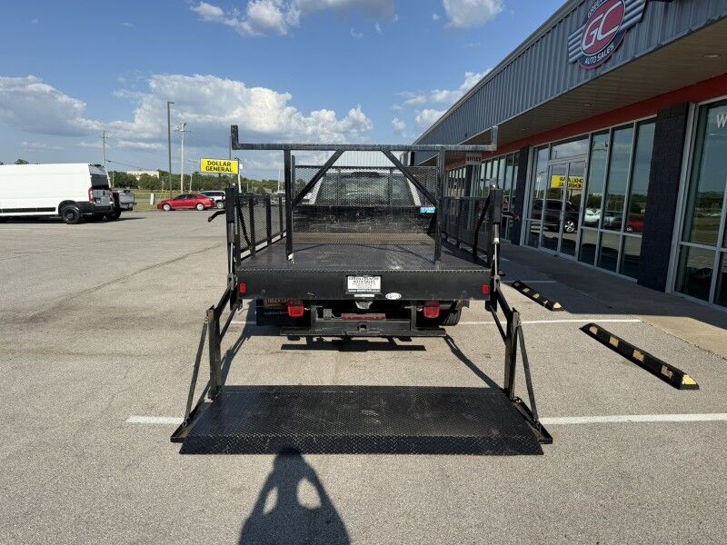 2020 Ford F-350 DRW Stake Flatbed w/ Lift Gate 85k mi's XL Collinsville OK