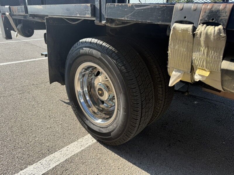 2020 Ford F-350 DRW Stake Flatbed w/ Lift Gate 85k mi's XL Collinsville OK