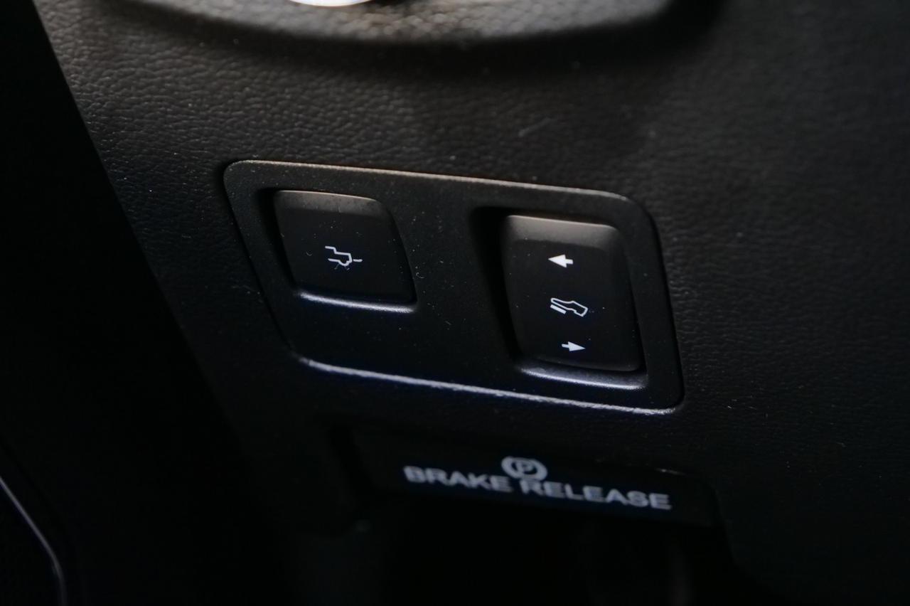 2020 Ford F-350 Platinum 4X4 / Massaging Seats / 6.7L V8 Turbo Diesel! Lincolnton NC