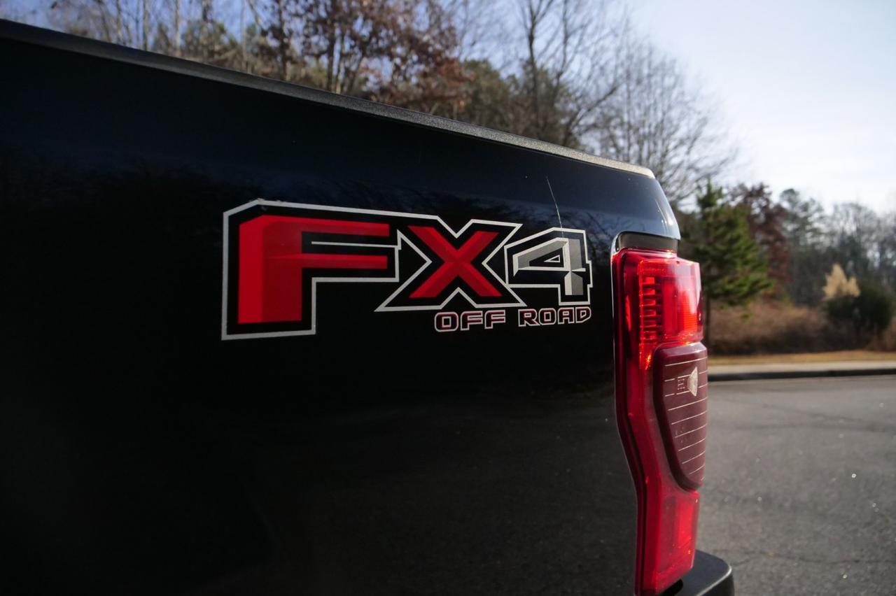 2020 Ford F-350 Platinum 4X4 / Massaging Seats / 6.7L V8 Turbo Diesel! Lincolnton NC