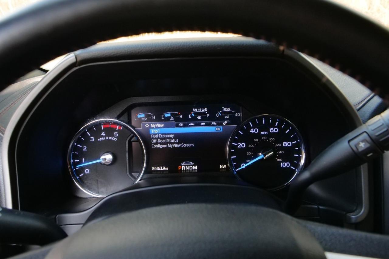 2020 Ford F-350 Platinum 4X4 / Massaging Seats / 6.7L V8 Turbo Diesel! Lincolnton NC