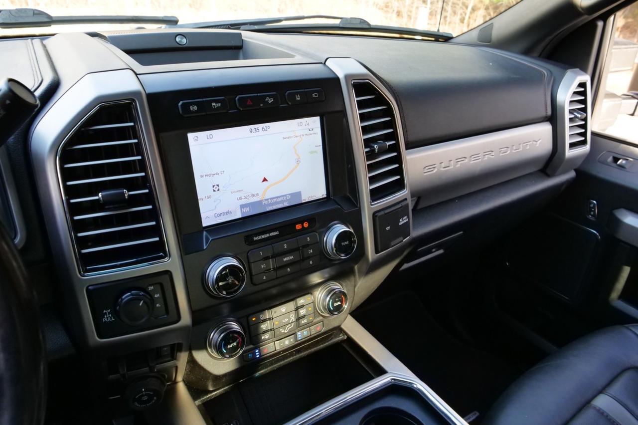 2020 Ford F-350 Platinum 4X4 / Massaging Seats / 6.7L V8 Turbo Diesel! Lincolnton NC