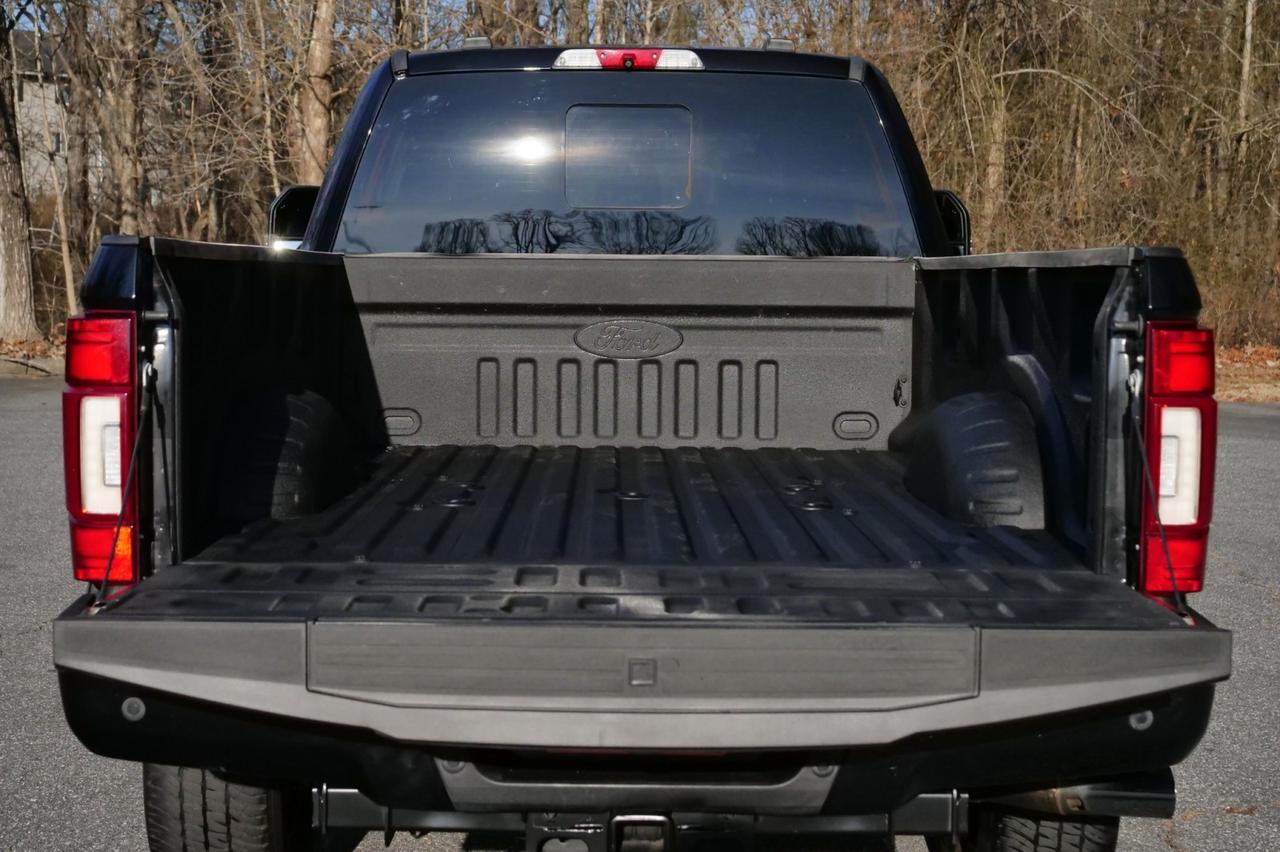 2020 Ford F-350 Platinum 4X4 / Massaging Seats / 6.7L V8 Turbo Diesel! Lincolnton NC