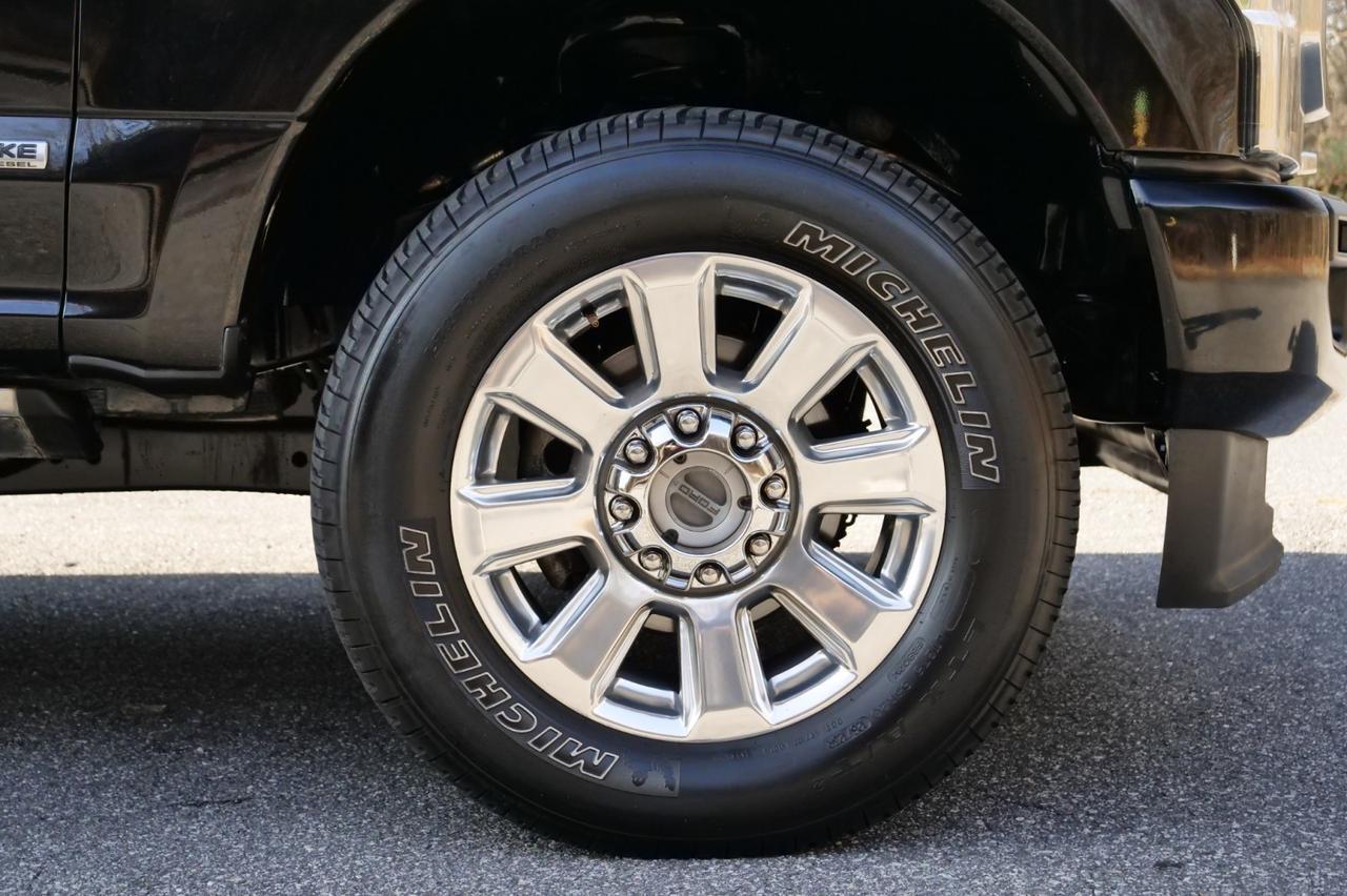 2020 Ford F-350 Platinum 4X4 / Massaging Seats / 6.7L V8 Turbo Diesel! Lincolnton NC