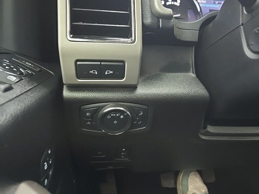 2020 Ford F-350 Super Duty 4x4 Crew Cab Lariat DRW Fond du Lac WI