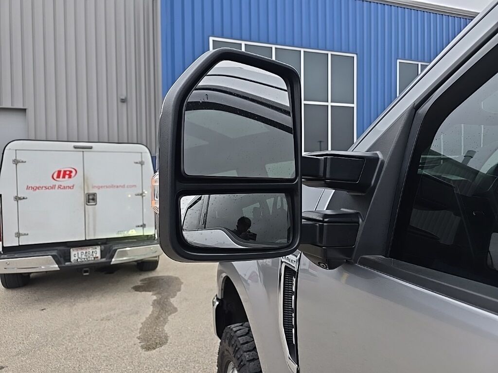 2020 Ford F-350 Super Duty 4x4 Crew Cab Lariat DRW Fond du Lac WI