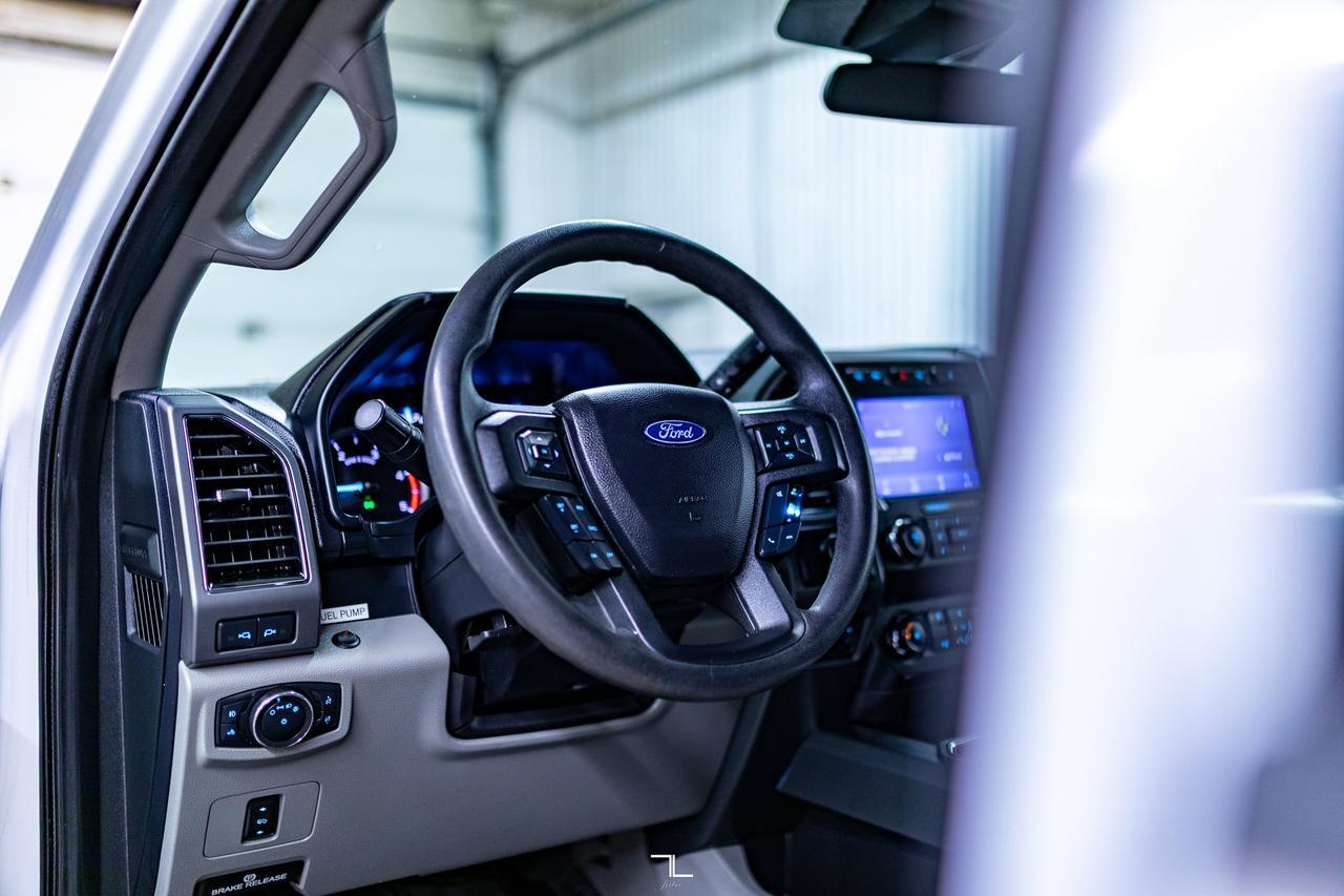 2020 Ford F-450 4x4 Crew Cab XLT FX4 Dually Diese BCam Red Deer AB