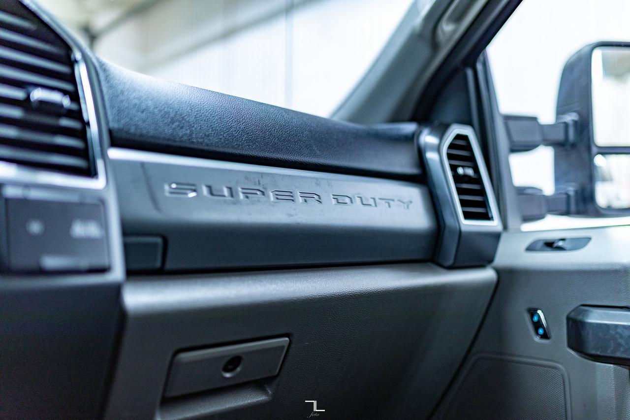 2020 Ford F-450 4x4 Crew Cab XLT FX4 Dually Diese BCam Red Deer AB