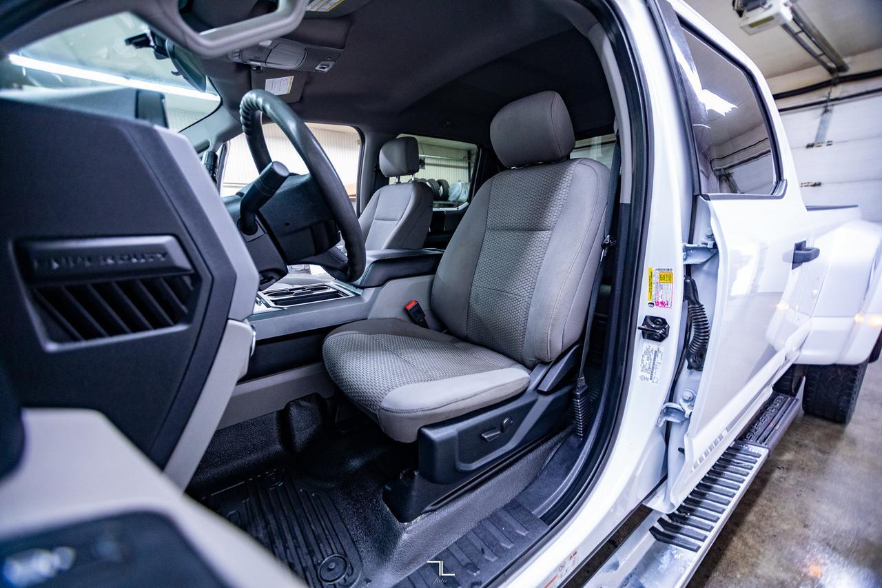 2020 Ford F-450 4x4 Crew Cab XLT FX4 Dually Diese BCam Red Deer AB