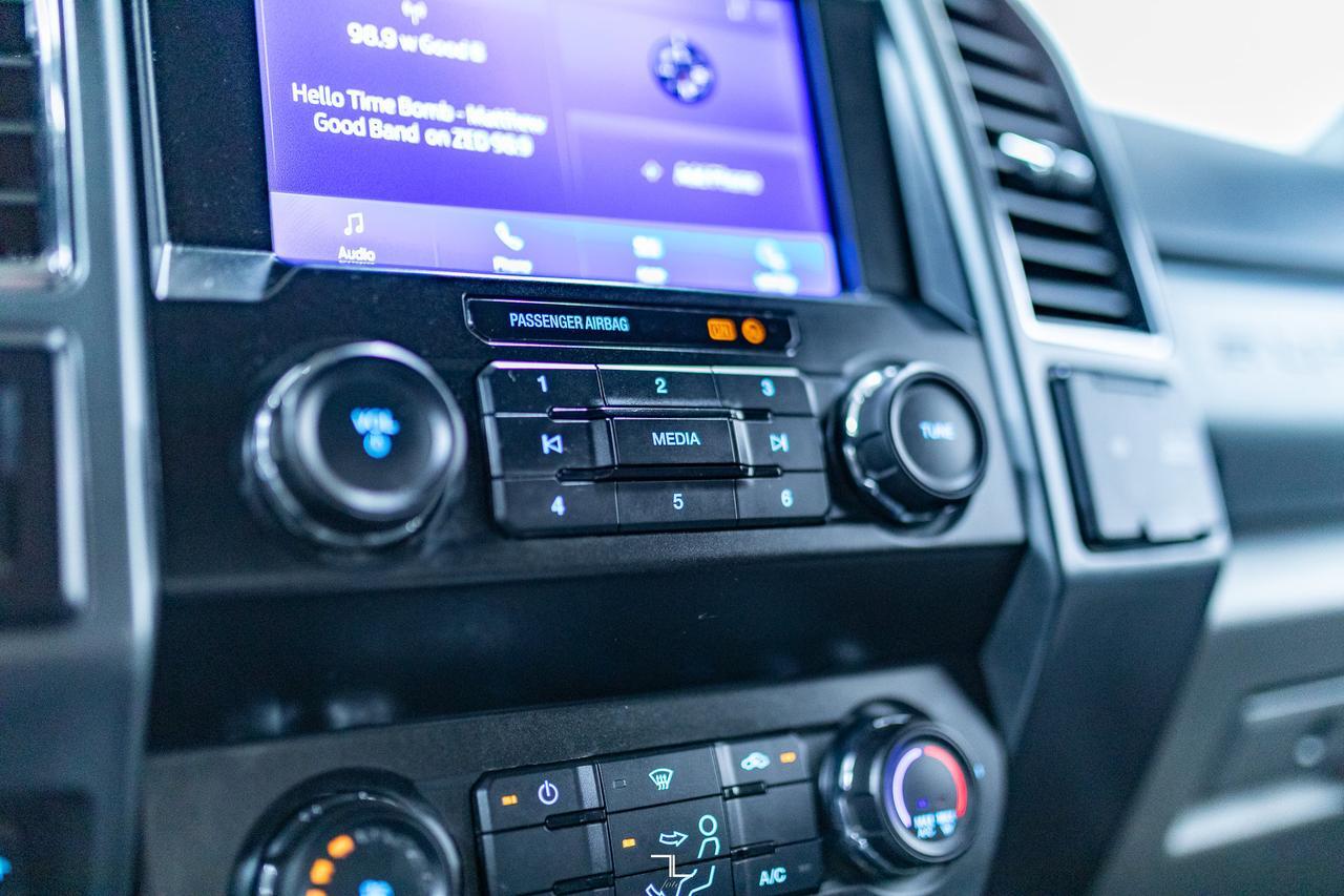 2020 Ford F-450 4x4 Crew Cab XLT FX4 Dually Diese BCam Red Deer AB