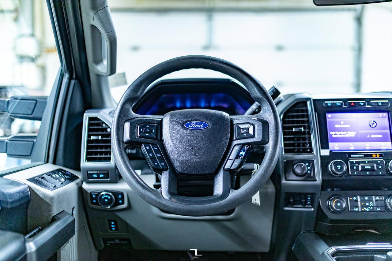 2020 Ford F-450 4x4 Crew Cab XLT FX4 Dually Diese BCam Red Deer AB