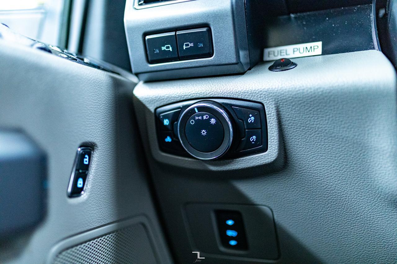 2020 Ford F-450 4x4 Crew Cab XLT FX4 Dually Diese BCam Red Deer AB