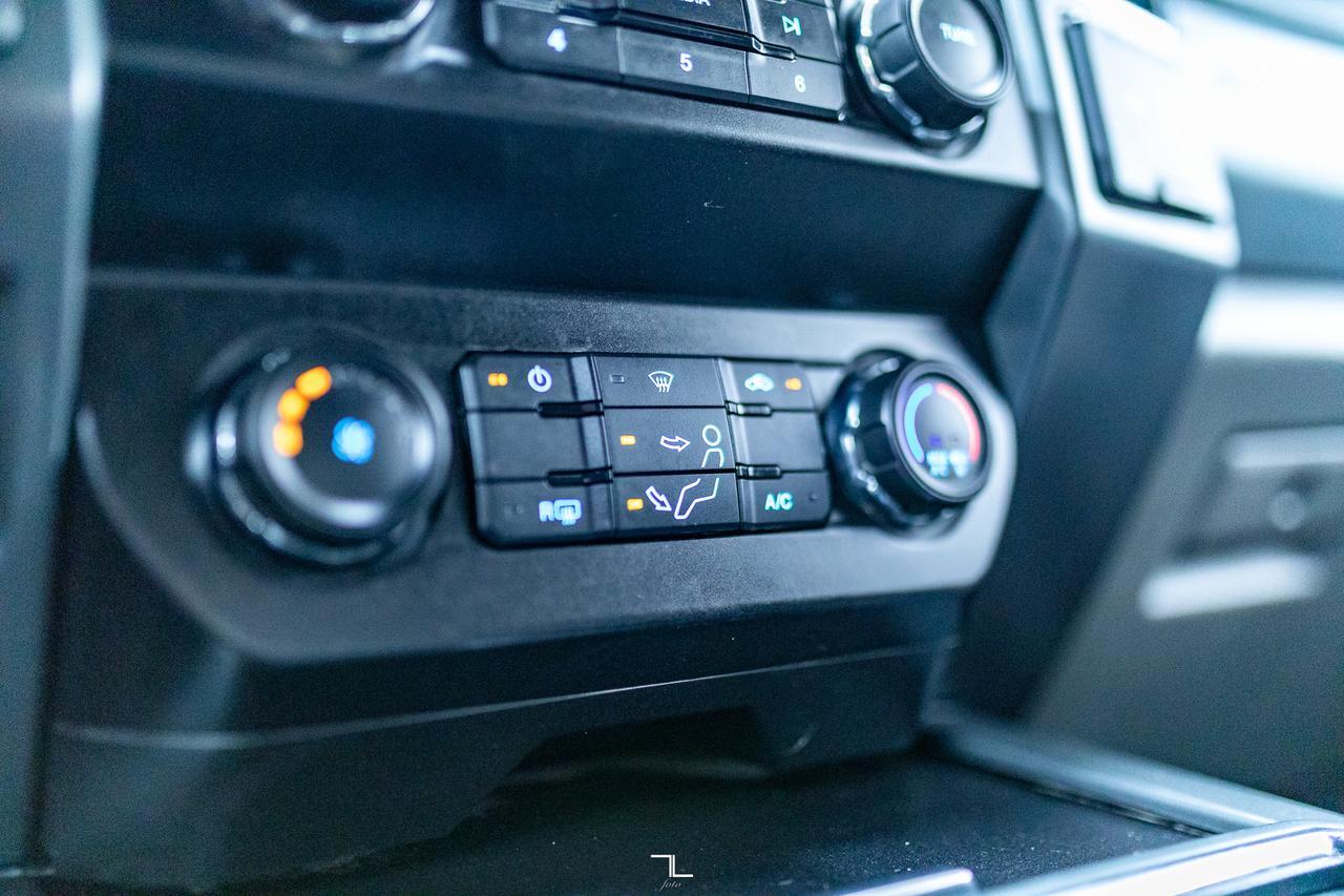 2020 Ford F-450 4x4 Crew Cab XLT FX4 Dually Diese BCam Red Deer AB