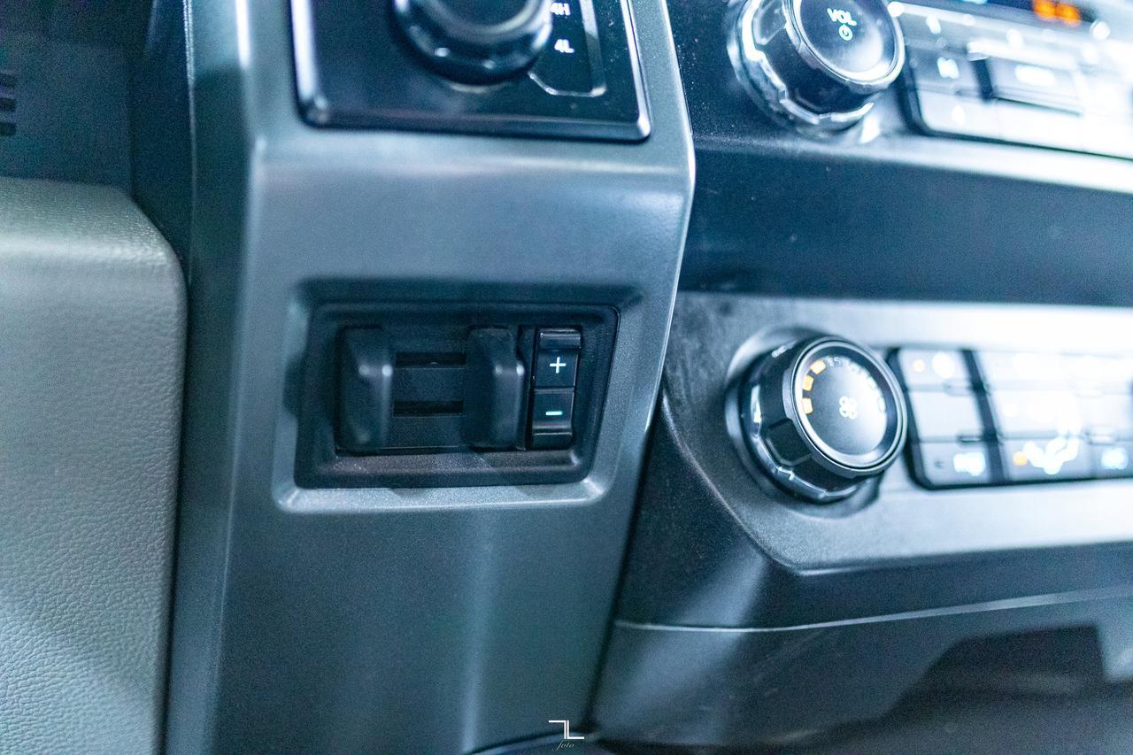 2020 Ford F-450 4x4 Crew Cab XLT FX4 Dually Diese BCam Red Deer AB