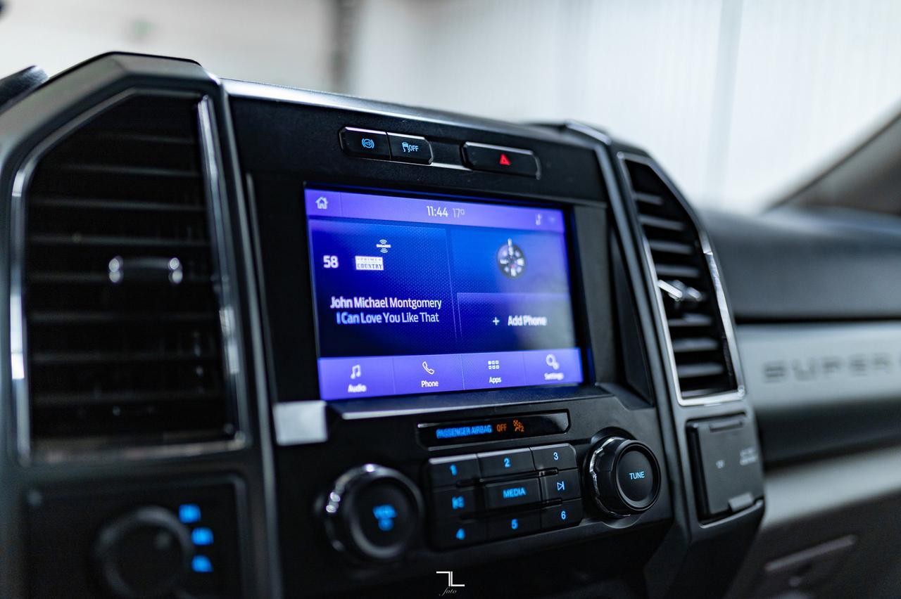 2020 Ford F-550 4x4 Crew Cab XLT Deck Diesel 5th Wheel Hitch Red Deer AB