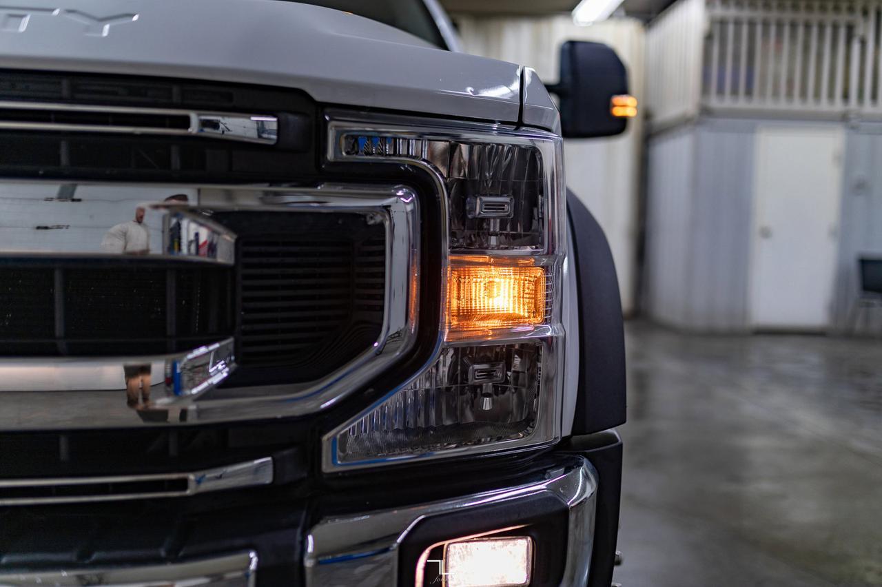 2020 Ford F-550 4x4 Crew Cab XLT Deck Diesel 5th Wheel Hitch Red Deer AB