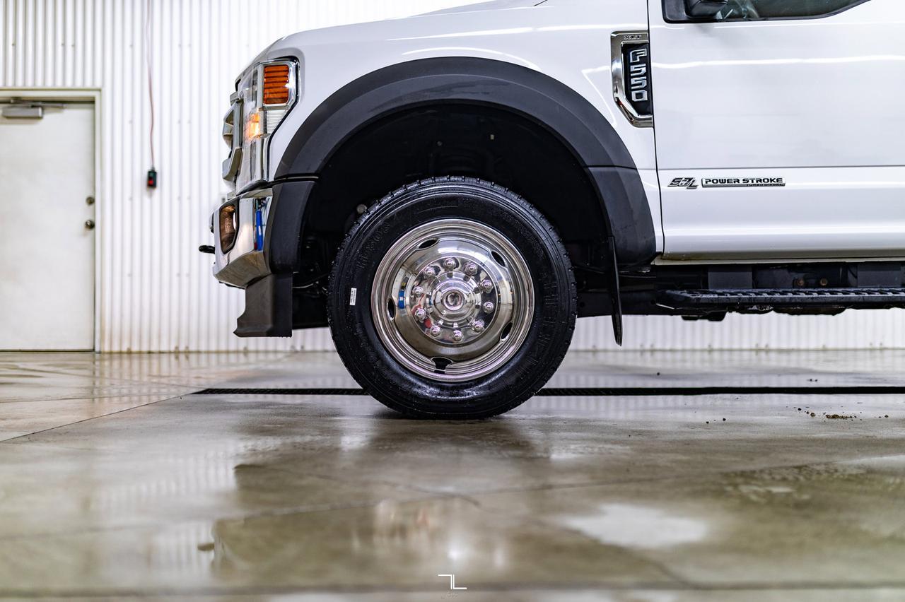 2020 Ford F-550 4x4 Crew Cab XLT Deck Diesel 5th Wheel Hitch Red Deer AB