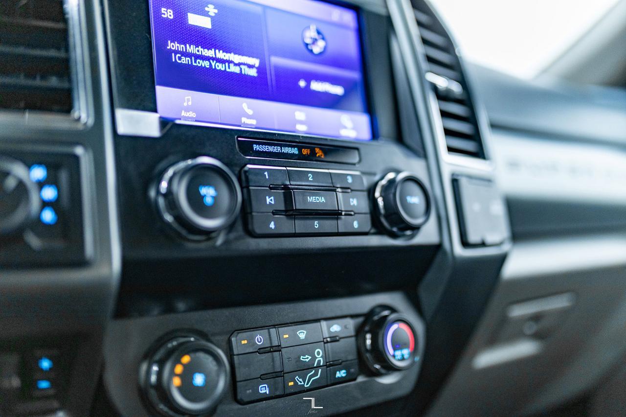 2020 Ford F-550 4x4 Crew Cab XLT Deck Diesel 5th Wheel Hitch Red Deer AB