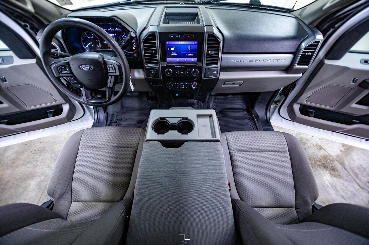 2020 Ford F-550 4x4 Crew Cab XLT Deck Diesel 5th Wheel Hitch Red Deer AB